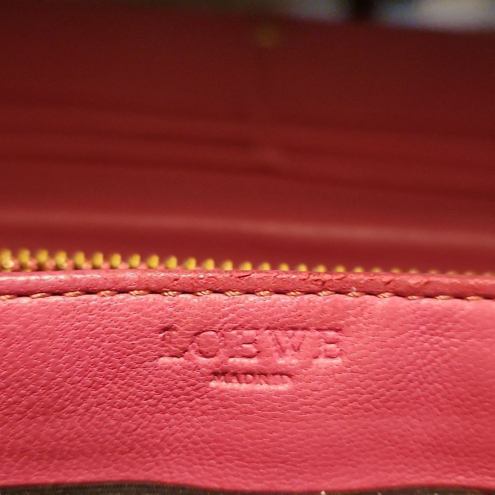 Loewe Pink Wallet - Picture 12 of 12